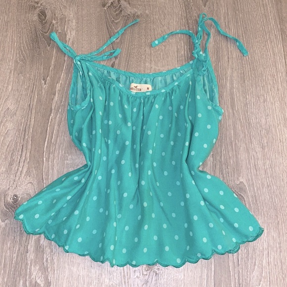 Hollister Tops - M Hollister Adjustable Tie Teal Polka Dot Top